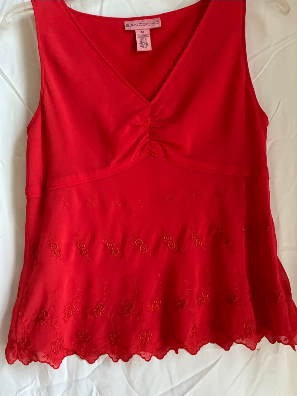 Bandolino Red V-Neck Embroidered Sleeveless Camisole